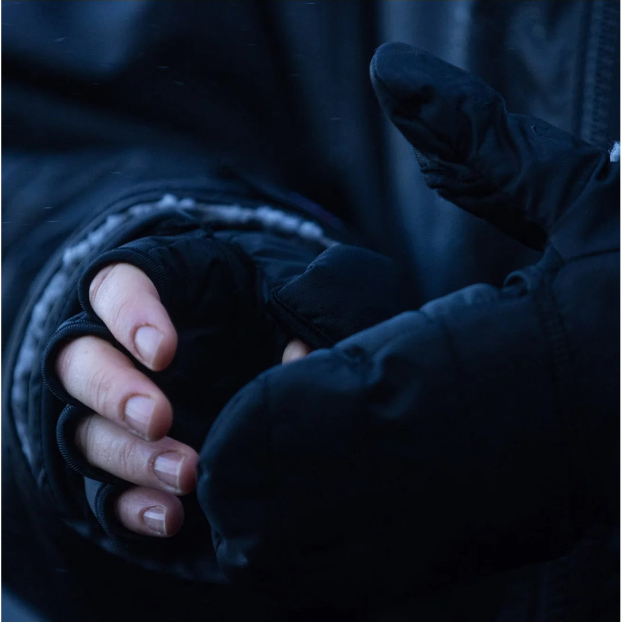 2026 Dryrobe Eco Thermal Gloves MITT - Black